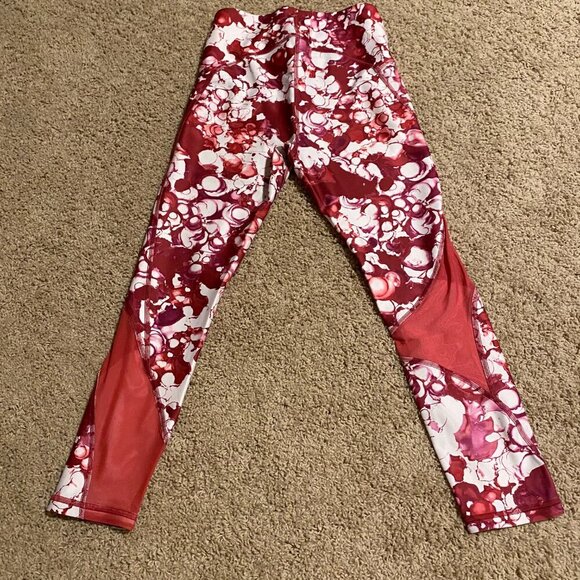 Under Armour Flower Print Compression / Heat Gear Leggings Size Medium - Picture 3 of 11